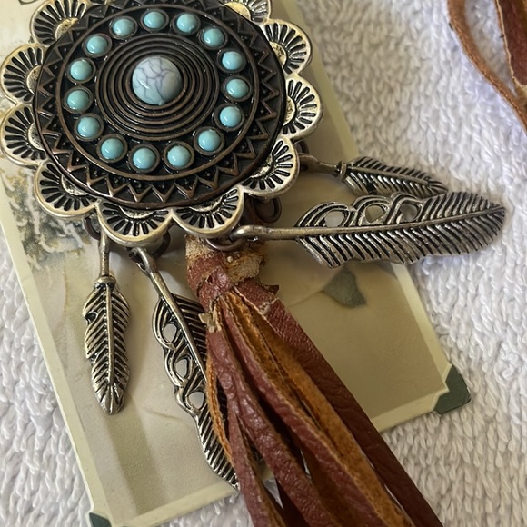 Poetic Spirit -Jewelry making accessory. Silver, Turquoise stone & brown leather - Picture 16 of 16